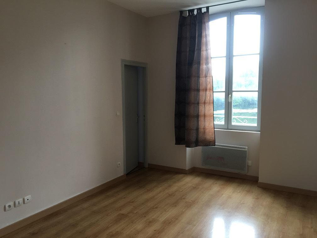 SAINT AIGNAN - APPARTEMENT T2