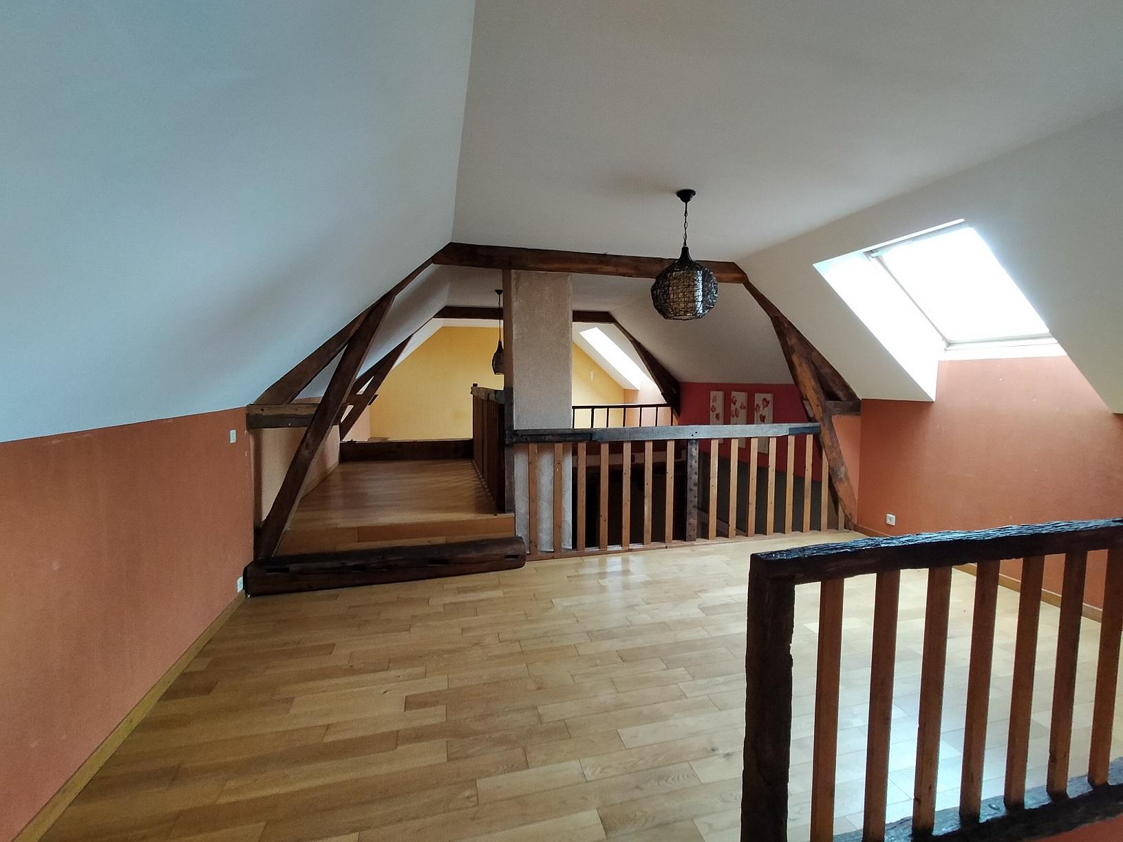 MEHERS - MAISON T5 + terrain de 4000 m² env