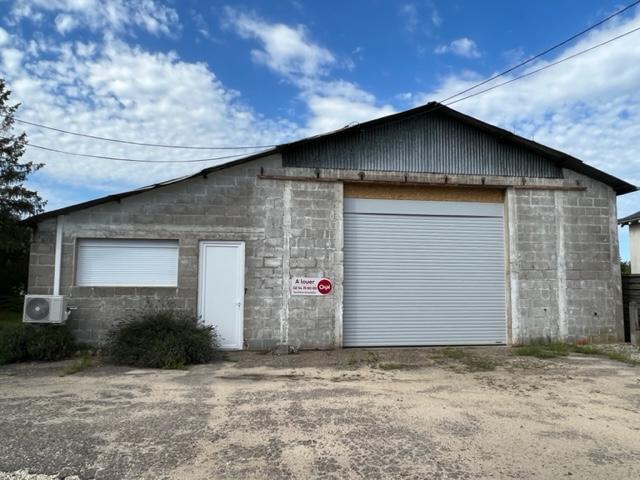 SAINT ROMAIN SUR CHER - ENTREPOT DE 550 M² environ