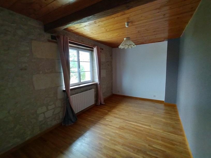 POUILLÉ, MAISON T3 de 94m² en CAMPAGNE