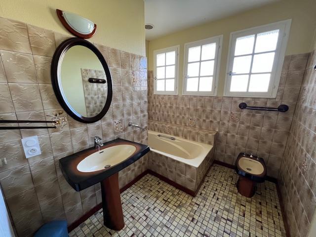 BILLY - MAISON SUR SOUS-SOL - TERRAIN DE 2500 M²