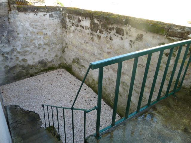 CENTRE SAINT AIGNAN - MAISON T2 + courette