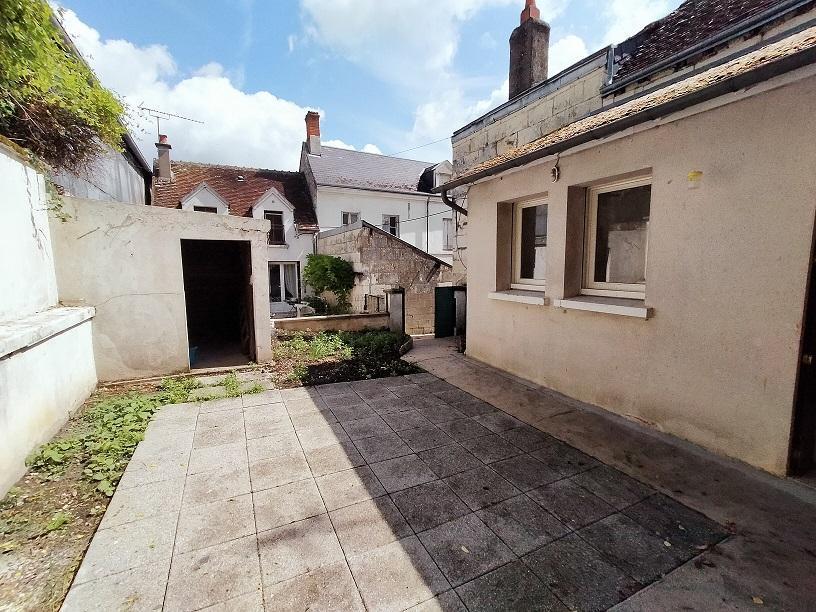 CENTRE SAINT AIGNAN - MAISON DE VILLE T3 - 66m² + cour