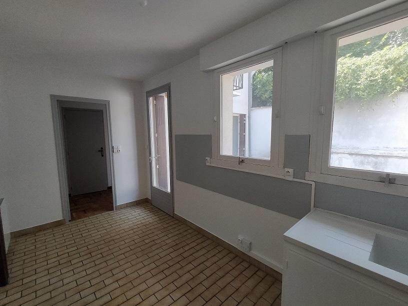 CENTRE SAINT AIGNAN - MAISON DE VILLE T3 - 66m² + cour