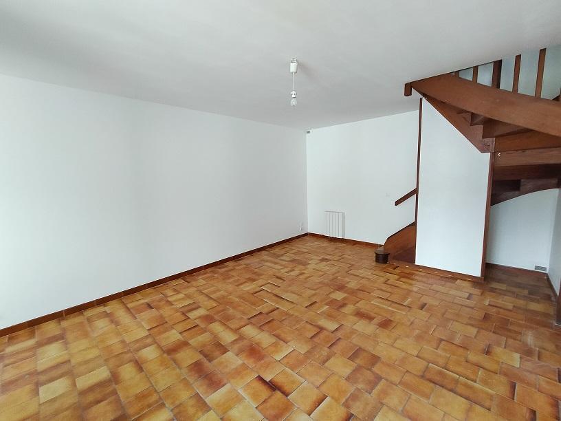 CENTRE SAINT AIGNAN - MAISON DE VILLE T3 - 66m² + cour
