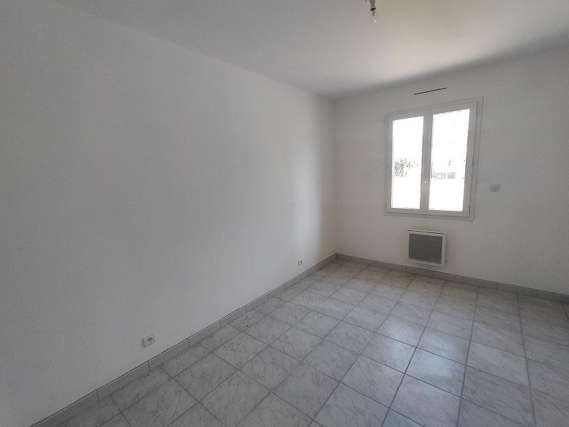 CHATILLON SUR CHER - MAISON PLAIN PIED + GARAGE