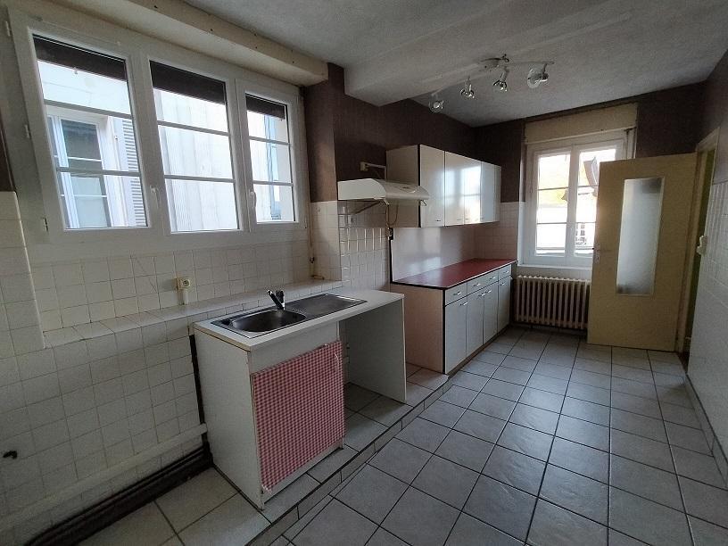 CENTRE SAINT AIGNAN, APPARTEMENT T4 de 86 m² + GARAGE